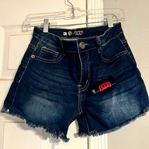 Born primitive shorts